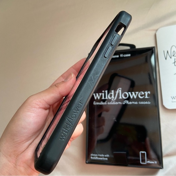 wildflower iphone 11 case - Picture 5 of 8